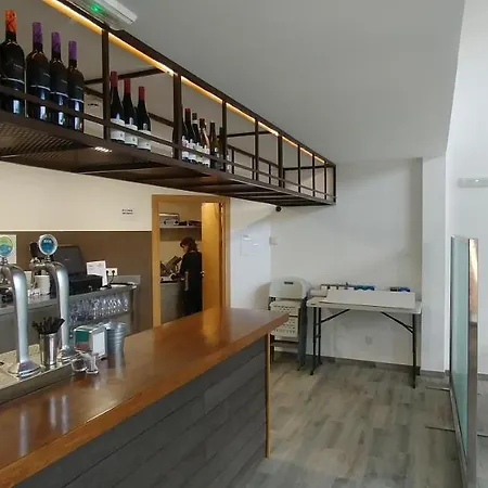 La Antigua Escuela Del Bierzo * Pobladura de las Regueras