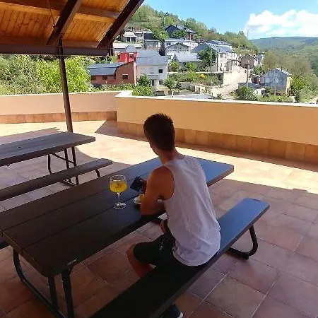 La Antigua Escuela Del Bierzo Ξενοδοχείο