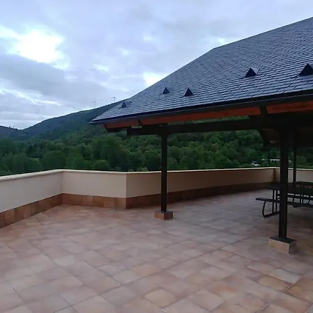La Antigua Escuela Del Bierzo Ξενοδοχείο *