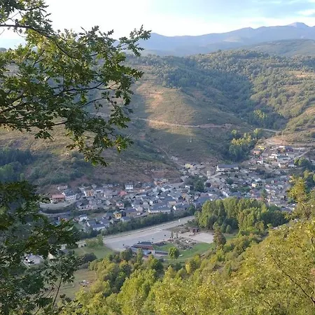 La Antigua Escuela Del Bierzo *